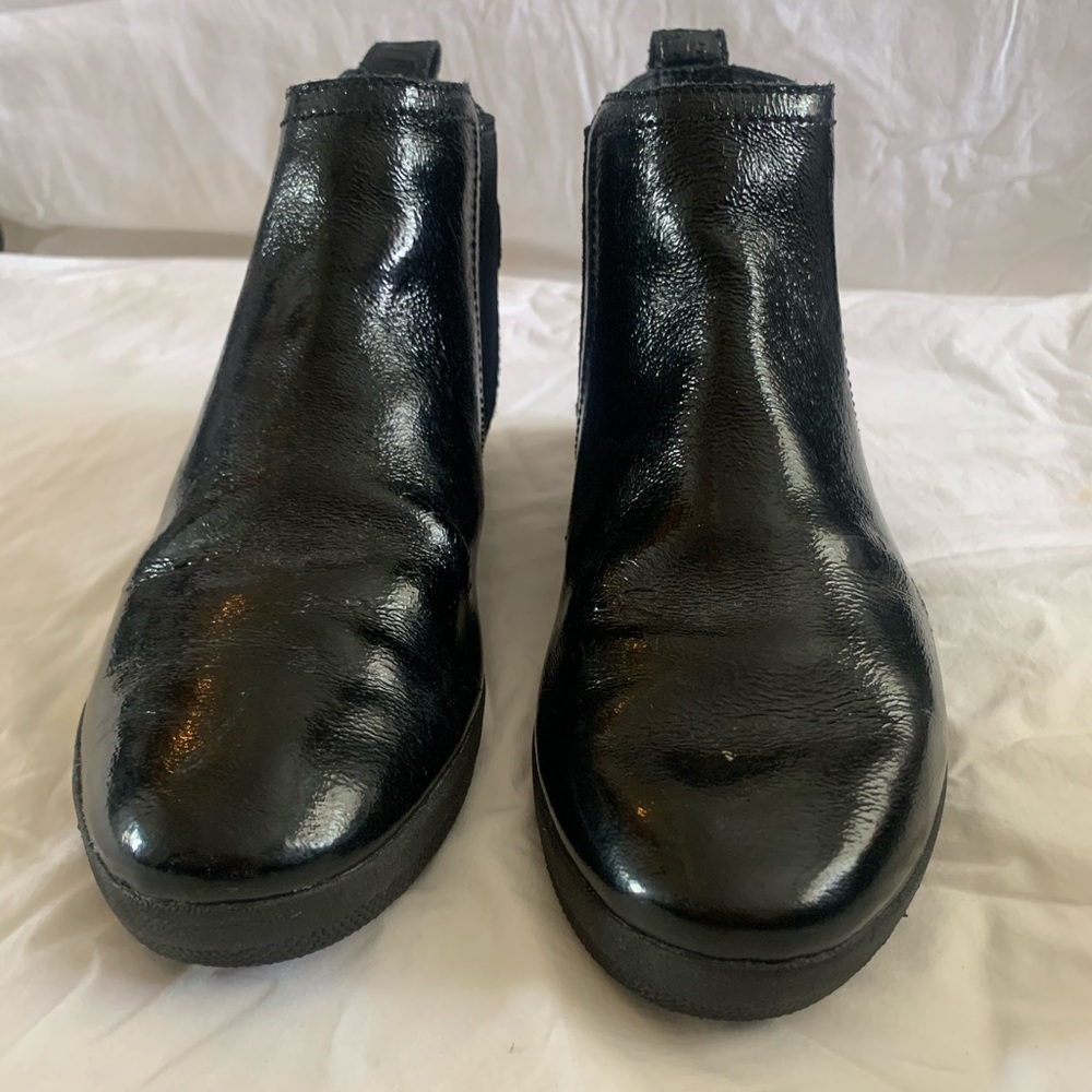 Fitflop bootie size US 7. Used. Great condition